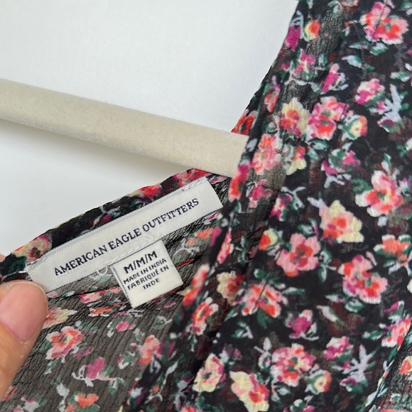 American Eagle Outfitters Floral Ruffled Tank Top - Picture 2 of 11
